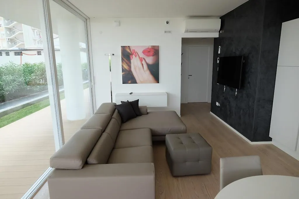Sea Beach Apartment 利多迪迪耶索洛 0*,  意大利