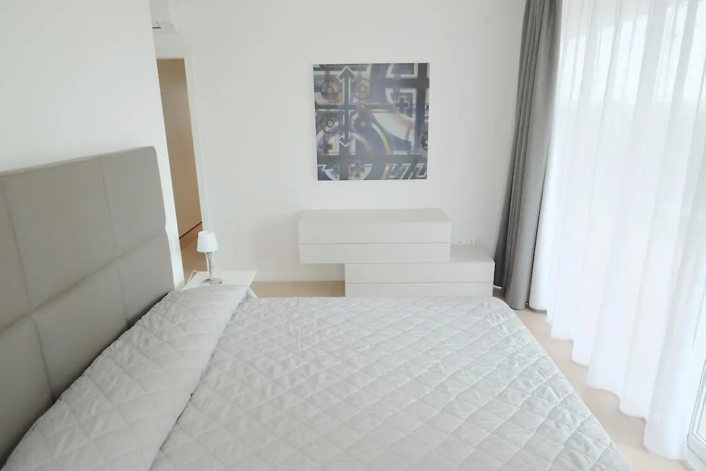 Sea Beach Apartment Lido di Jesolo Italia