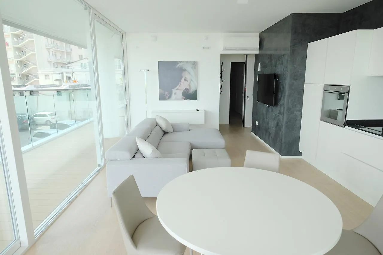 Sea Beach Apartment Lido di Jesolo 0*,  Italia