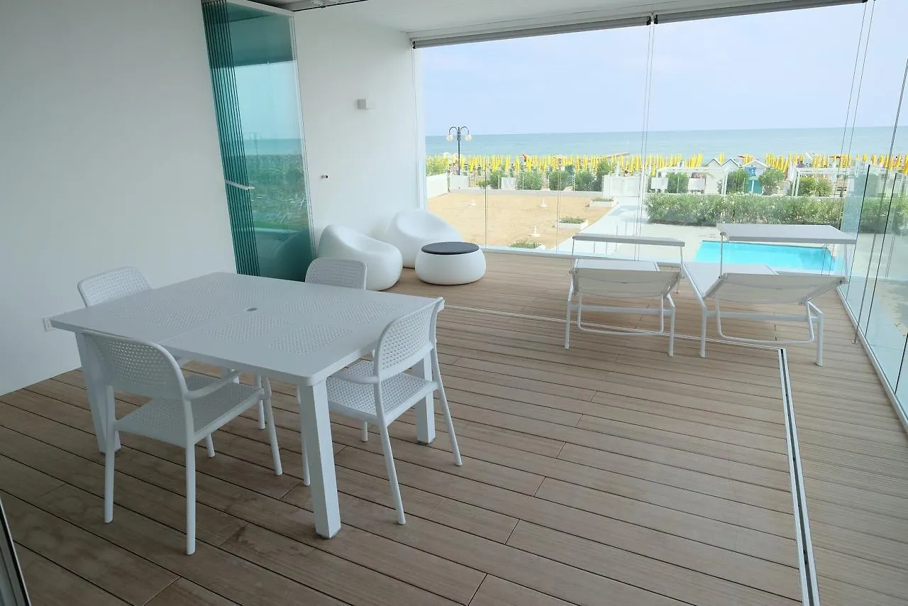 Sea Beach Apartment Lido di Jesolo 0*,  Italia
